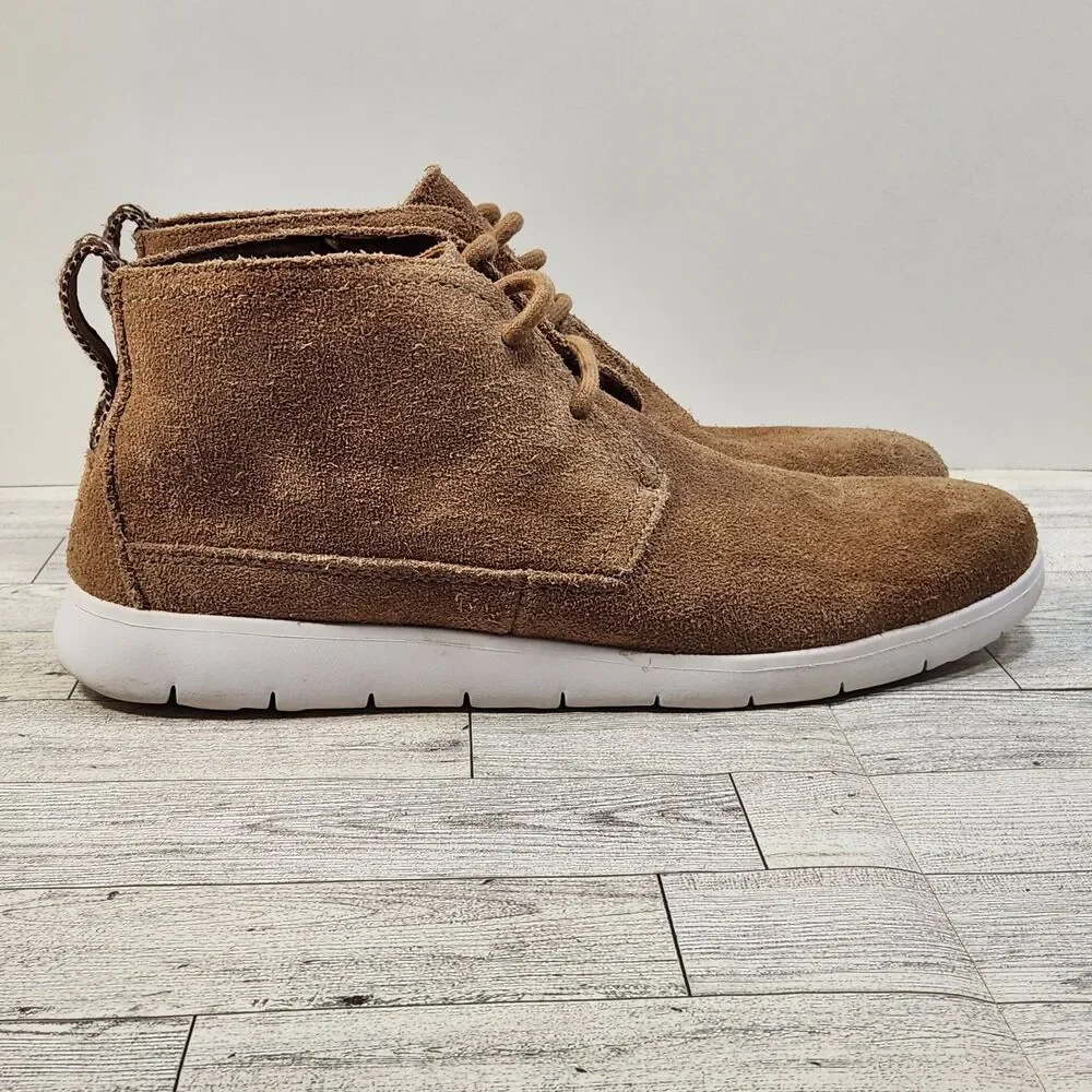 UGG Freamon Brown Tan Suede Chukka Ankle Boot Men's Size 8 Lace Up Lightweight